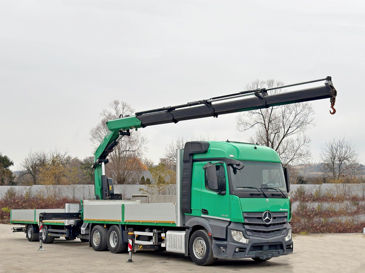 Mercedes-Benz ACTROS 264 * FASSI F 345.24 + FUNK + Anhänger - Kraanaga veoauto: pilt 2 Mercedes-Benz ACTROS 264 * FASSI F 345.24 + FUNK + Anhänger - Kraanaga veoauto: pilt 2