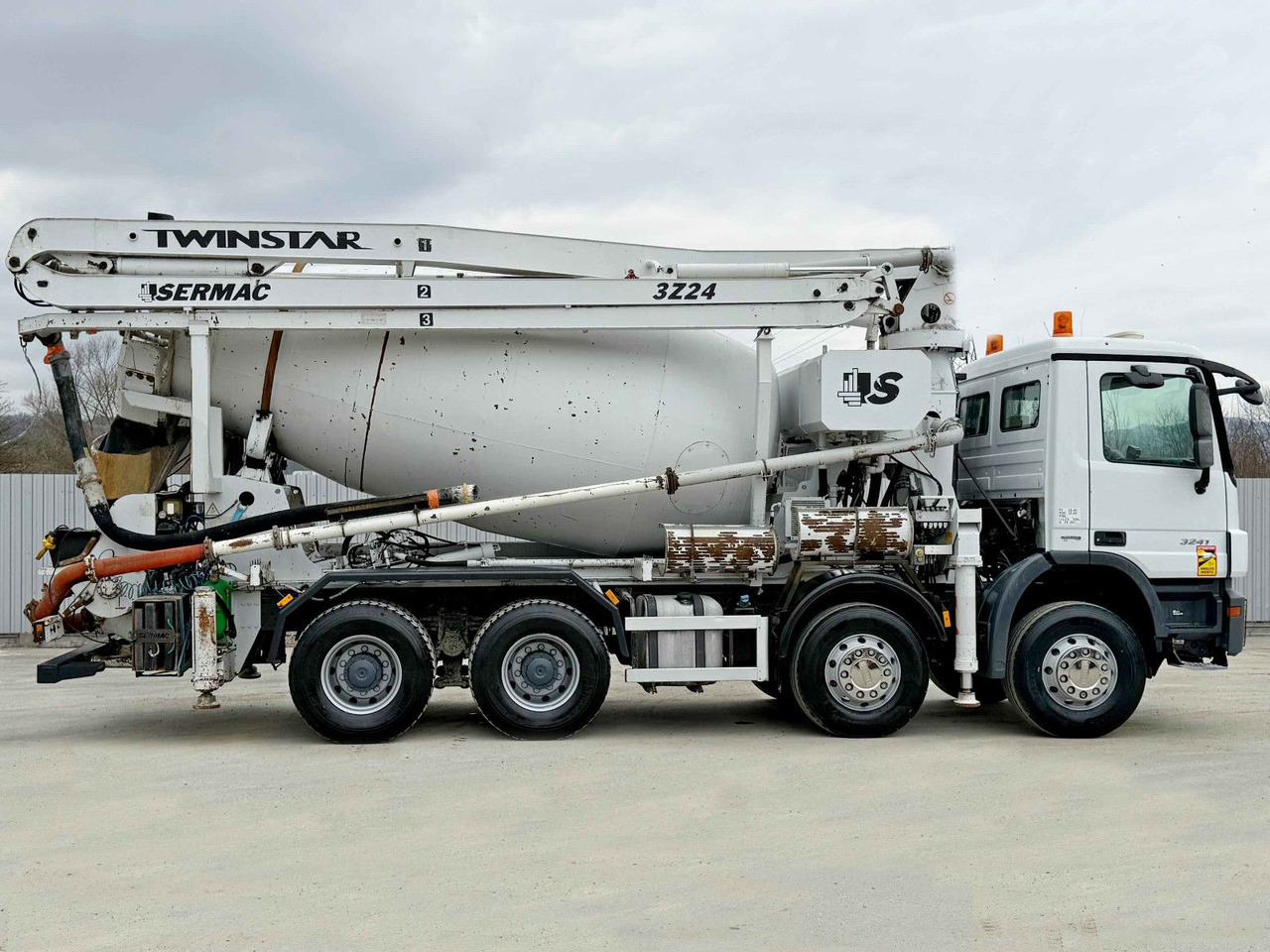 Mercedes-Benz ACTROS 3241 * Betonpumpe 24 m + FUNK / 8x4 - Betoonipump: pilt 3 Mercedes-Benz ACTROS 3241 * Betonpumpe 24 m + FUNK / 8x4 - Betoonipump: pilt 3