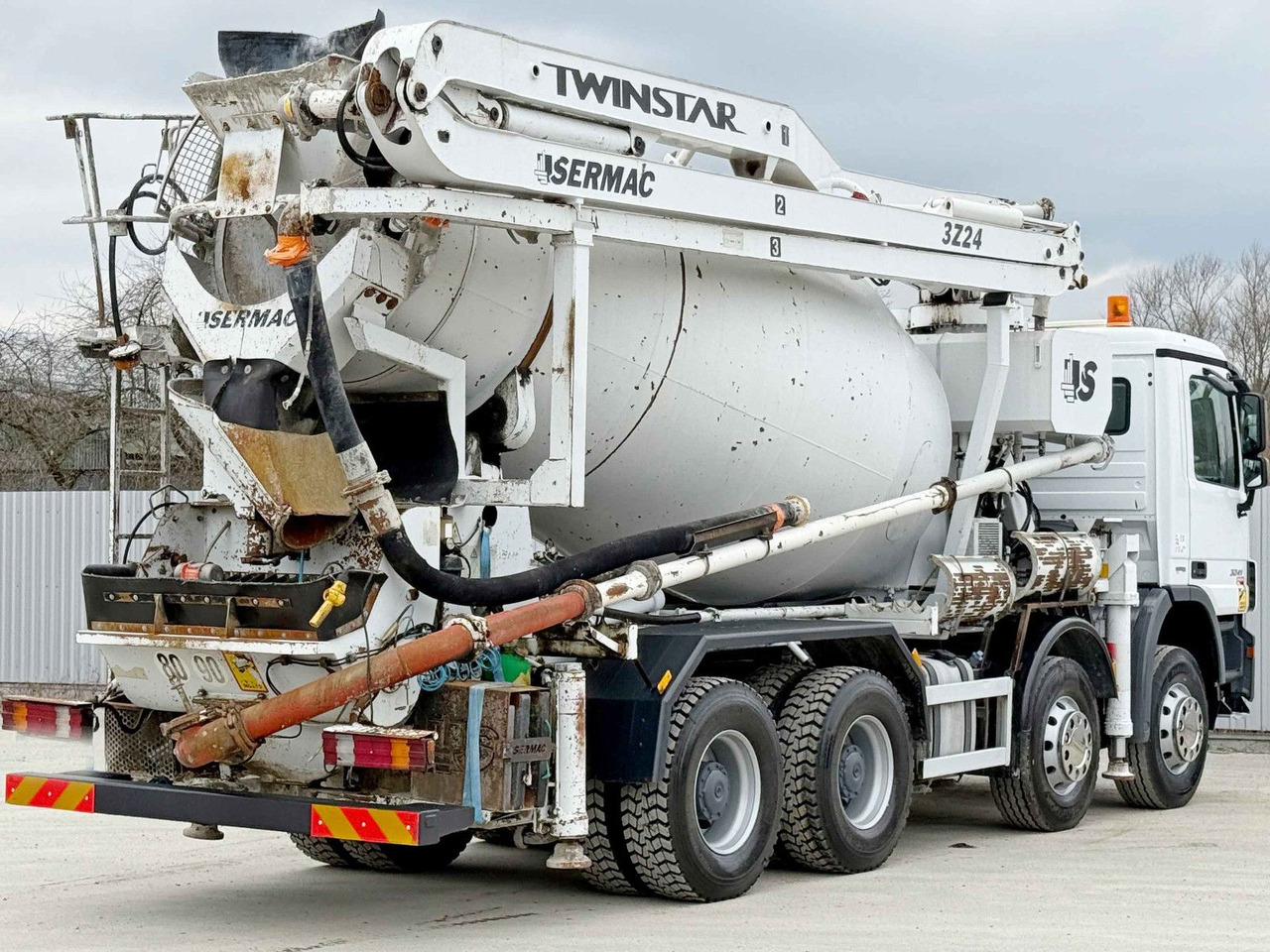 Mercedes-Benz ACTROS 3241 * Betonpumpe 24 m + FUNK / 8x4 - Betoonipump: pilt 4 Mercedes-Benz ACTROS 3241 * Betonpumpe 24 m + FUNK / 8x4 - Betoonipump: pilt 4