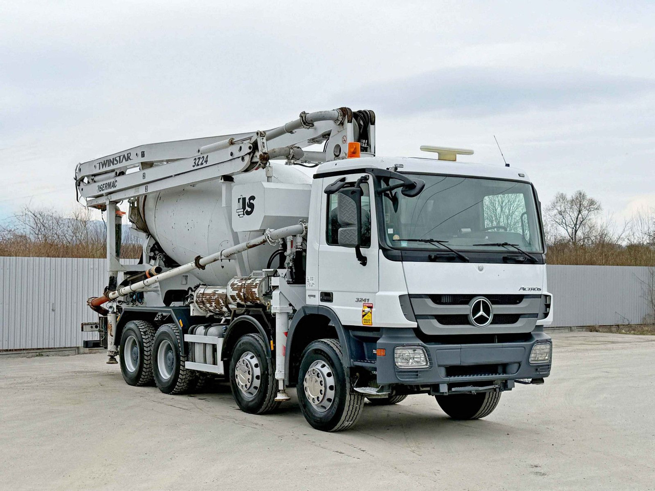 Mercedes-Benz ACTROS 3241 * Betonpumpe 24 m + FUNK / 8x4 - Betoonipump: pilt 1 Mercedes-Benz ACTROS 3241 * Betonpumpe 24 m + FUNK / 8x4 - Betoonipump: pilt 1