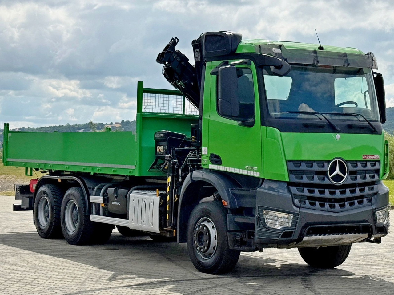 Mercedes-Benz AROCS 2636 * HIAB 122 ES - 3 HIPRO * 6x4 - Kraanaga veoauto: pilt 4 Mercedes-Benz AROCS 2636 * HIAB 122 ES - 3 HIPRO * 6x4 - Kraanaga veoauto: pilt 4