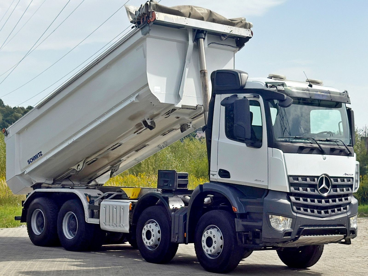 Mercedes-Benz AROCS 4142* KIPPER / 8x4 * TOPZUSTAND - Kallurauto: pilt 3 Mercedes-Benz AROCS 4142* KIPPER / 8x4 * TOPZUSTAND - Kallurauto: pilt 3