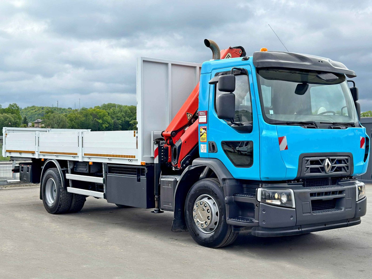Renault C 320 * PK 12002 EH A + FUNK * TOPZUSTAND - Kraanaga veoauto: pilt 3 Renault C 320 * PK 12002 EH A + FUNK * TOPZUSTAND - Kraanaga veoauto: pilt 3