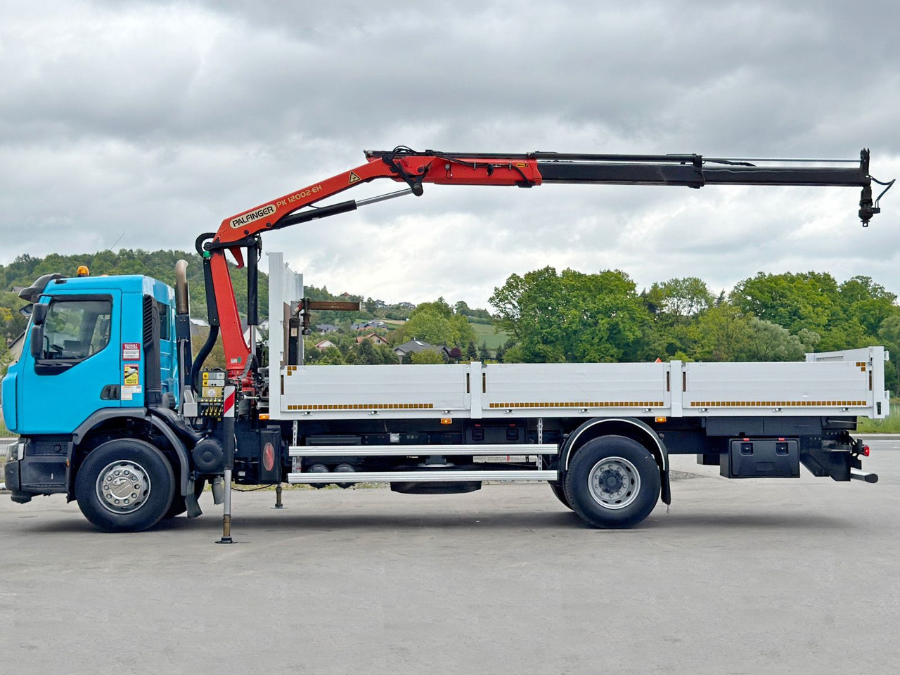 Renault C 320 * PK 12002 EH A + FUNK * TOPZUSTAND - Kraanaga veoauto: pilt 5 Renault C 320 * PK 12002 EH A + FUNK * TOPZUSTAND - Kraanaga veoauto: pilt 5