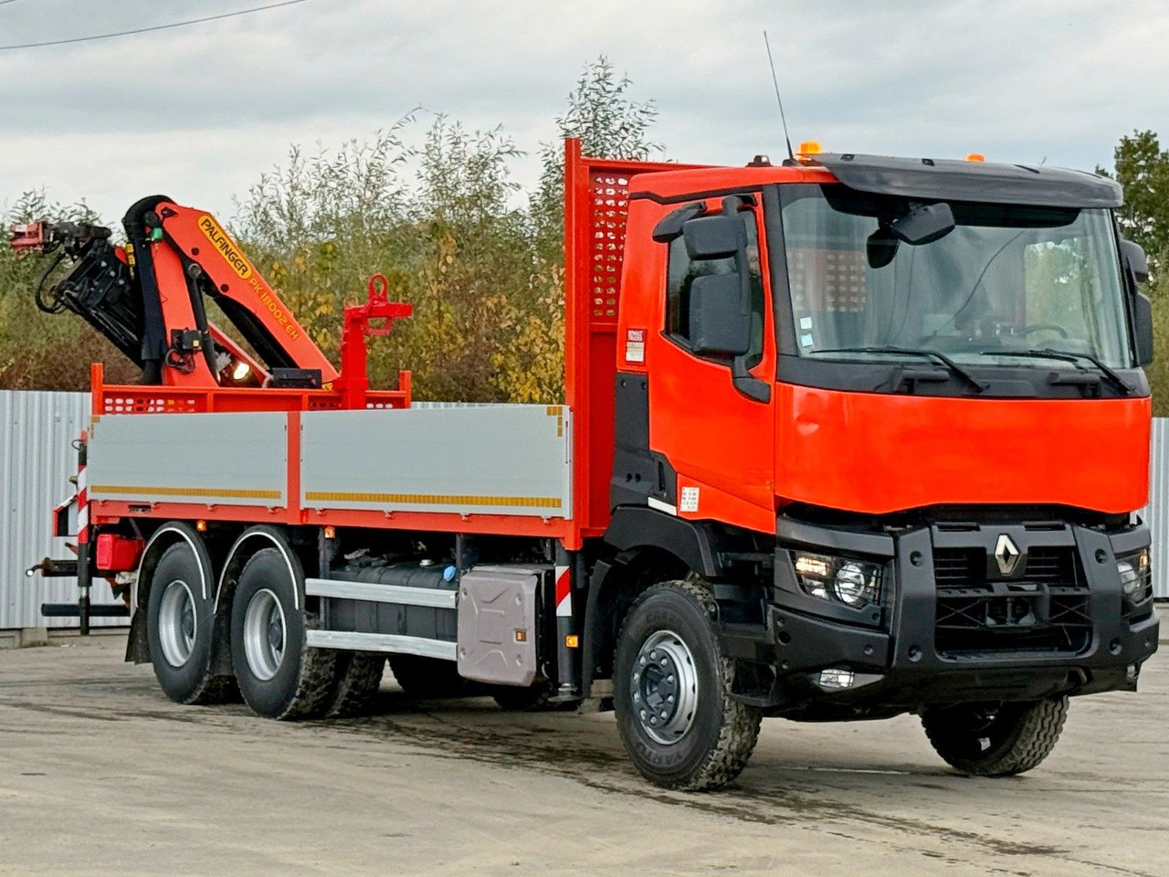 Renault C430 * PALFINGER PK 18002 - EHC + FUNK/ 6x4 - Kraanaga veoauto: pilt 4 Renault C430 * PALFINGER PK 18002 - EHC + FUNK/ 6x4 - Kraanaga veoauto: pilt 4