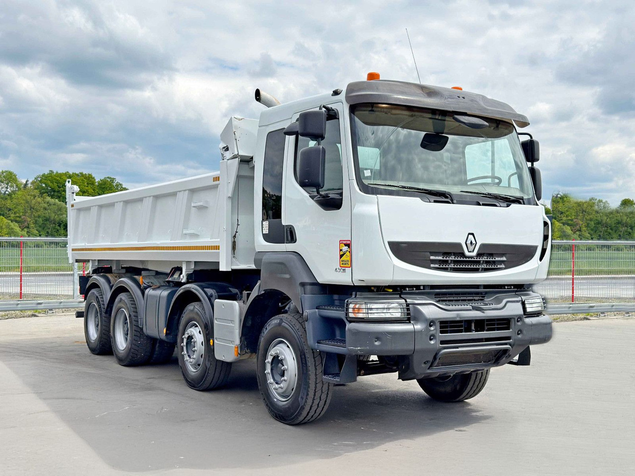 Renault KERAX 430 DXI * KIPPER 6,00 m / 8x4 * TOP - Kallurauto, Kraanaga veoauto: pilt 1 Renault KERAX 430 DXI * KIPPER 6,00 m / 8x4 * TOP - Kallurauto, Kraanaga veoauto: pilt 1