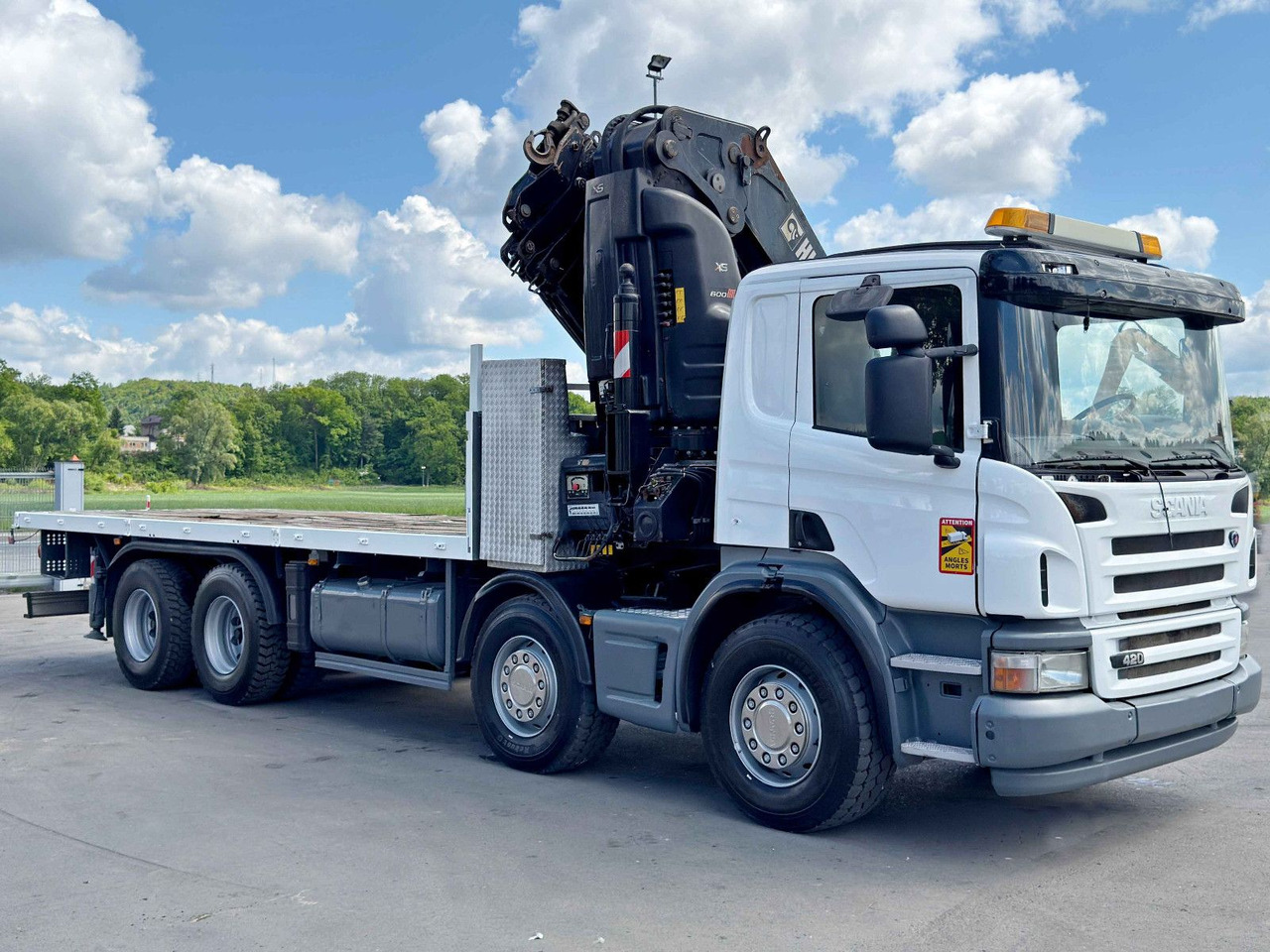 Scania P 420* PLATFORM 6,80m * HIAB 600 EP-5/FUNK * 8x4 - Kraanaga veoauto: pilt 3 Scania P 420* PLATFORM 6,80m * HIAB 600 EP-5/FUNK * 8x4 - Kraanaga veoauto: pilt 3