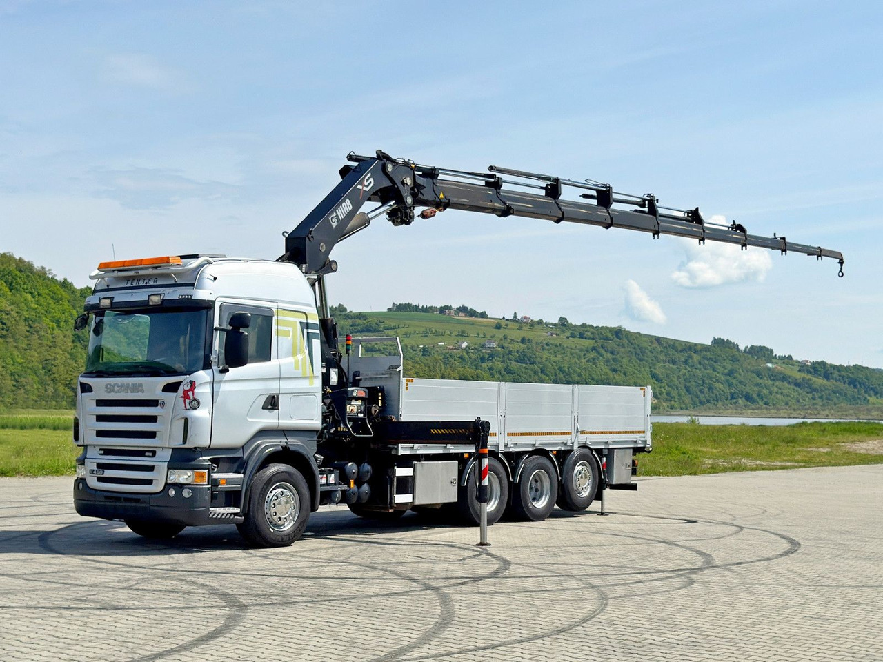 Scania R480 PRITSCHE 6,85m *HIAB 377 E-8 HIPRO/FUNK*8x4 - Kraanaga veoauto: pilt 2 Scania R480 PRITSCHE 6,85m *HIAB 377 E-8 HIPRO/FUNK*8x4 - Kraanaga veoauto: pilt 2