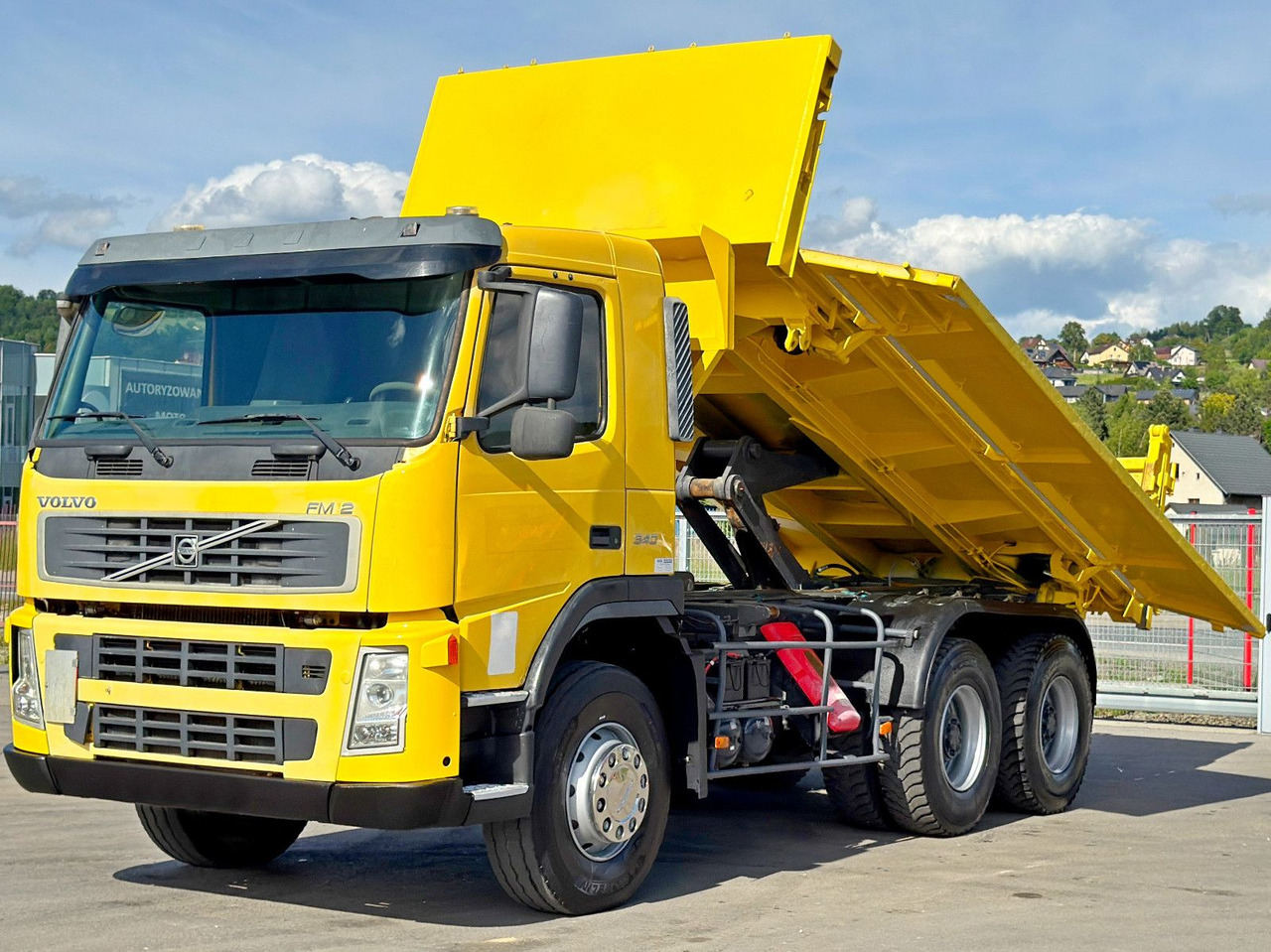 Volvo FM 370 Kipper 6,20 m + BORDMATIC / 8x4 Volvo FM 12 340 Kipper 5,05 m + BORDMATIC / 6x4 - Kallurauto, Kraanaga veoauto: pilt 3 Volvo FM 370 Kipper 6,20 m + BORDMATIC / 8x4 Volvo FM 12 340 Kipper 5,05 m + BORDMATIC / 6x4 - Kallurauto, Kraanaga veoauto: pilt 3