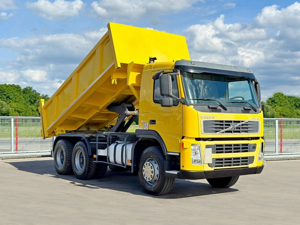 Volvo FM 370 Kipper 6,20 m + BORDMATIC / 8x4 Volvo FM 12 340 Kipper 5,05 m + BORDMATIC / 6x4 - Kallurauto, Kraanaga veoauto: pilt 1 Volvo FM 370 Kipper 6,20 m + BORDMATIC / 8x4 Volvo FM 12 340 Kipper 5,05 m + BORDMATIC / 6x4 - Kallurauto, Kraanaga veoauto: pilt 1