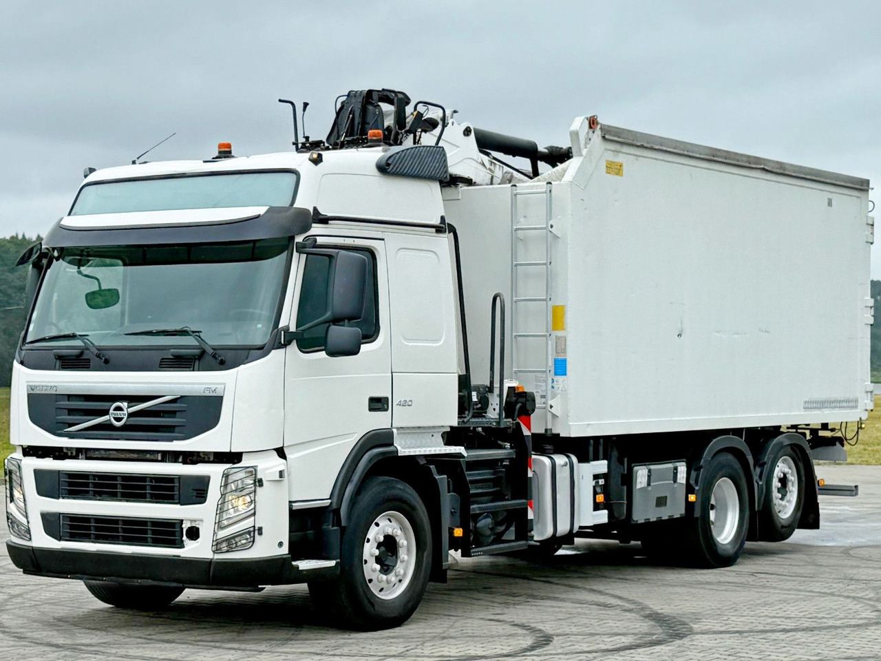 Volvo FM 420 Kipper 6,20 m * EPSILON Q150L75 *TOP - Konkstõstukiga veoauto, Kraanaga veoauto: pilt 3 Volvo FM 420 Kipper 6,20 m * EPSILON Q150L75 *TOP - Konkstõstukiga veoauto, Kraanaga veoauto: pilt 3