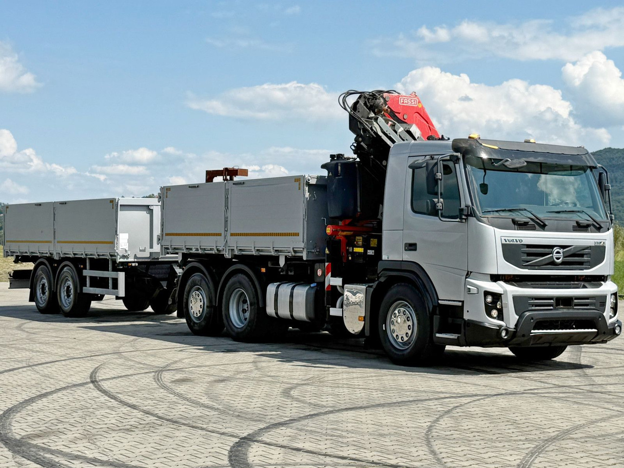 Volvo FMX 420* FASSI F275.2.25 + FUNK + Anhänger / TOP - Kallurauto, Kraanaga veoauto: pilt 4 Volvo FMX 420* FASSI F275.2.25 + FUNK + Anhänger / TOP - Kallurauto, Kraanaga veoauto: pilt 4