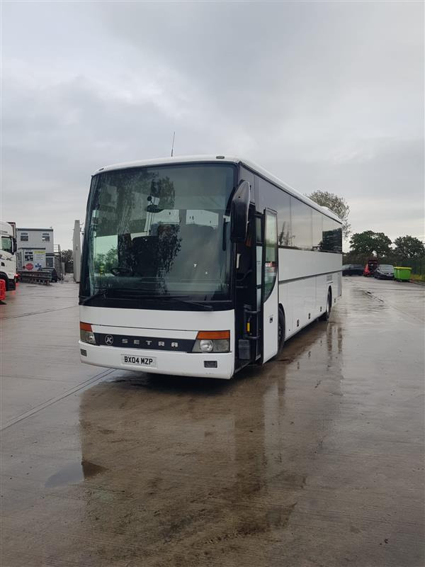 2004 Setra 315 GT 49 Seat coach, MOT November, 6 cylinder, 6 speed manual, excellent runner. - Kaugsõidu buss: pilt 1 2004 Setra 315 GT 49 Seat coach, MOT November, 6 cylinder, 6 speed manual, excellent runner. - Kaugsõidu buss: pilt 1
