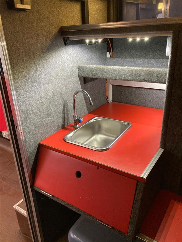 Kahekordne buss Fabulous facilities buses, take a look.: pilt 8
