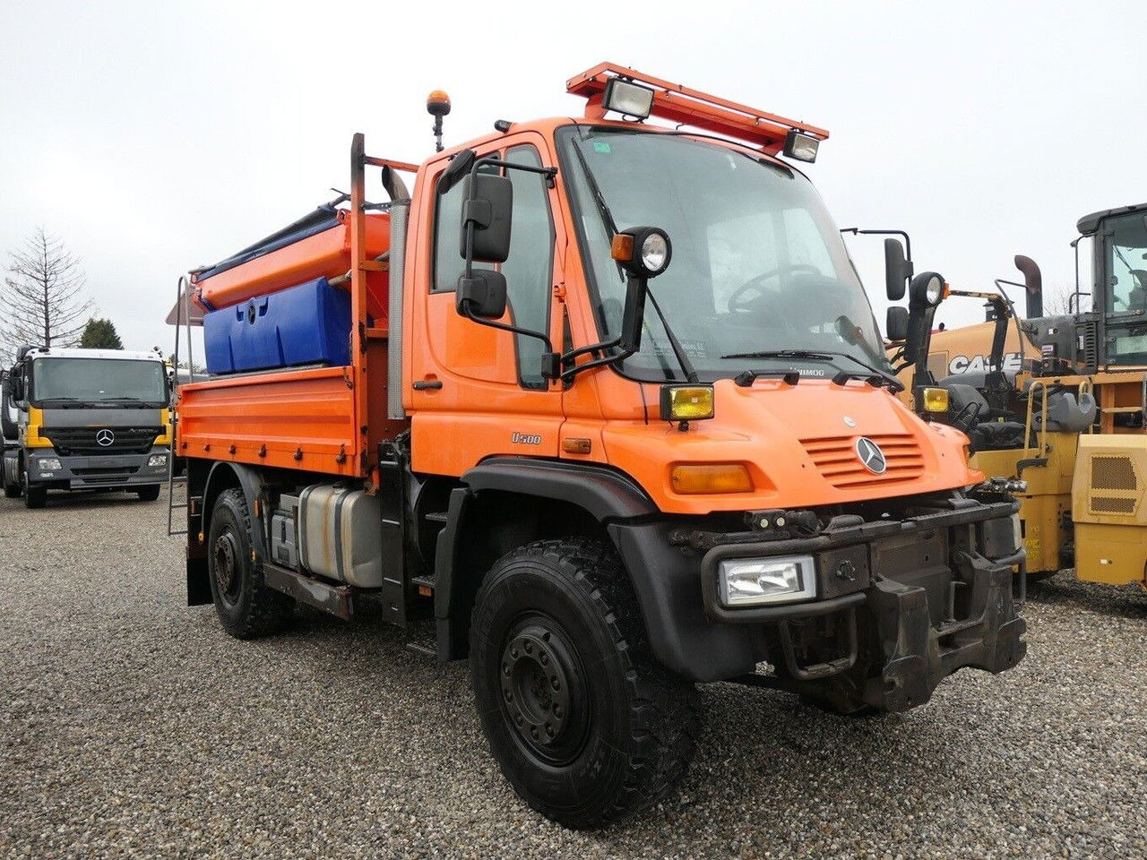 Mercedes-Benz Unimog U500 - Lumekoristusmasina: pilt 4 Mercedes-Benz Unimog U500 - Lumekoristusmasina: pilt 4