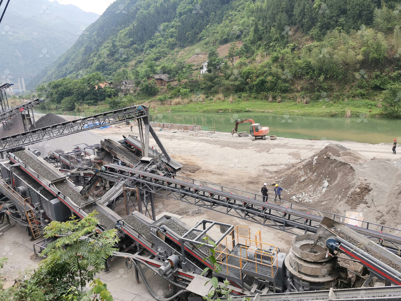 LIMING NK series mobile crusher - Mobiilne purusti: pilt 2 LIMING NK series mobile crusher - Mobiilne purusti: pilt 2