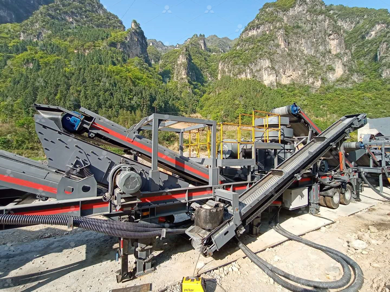 LIMING NK series mobile crusher - Mobiilne purusti: pilt 1 LIMING NK series mobile crusher - Mobiilne purusti: pilt 1