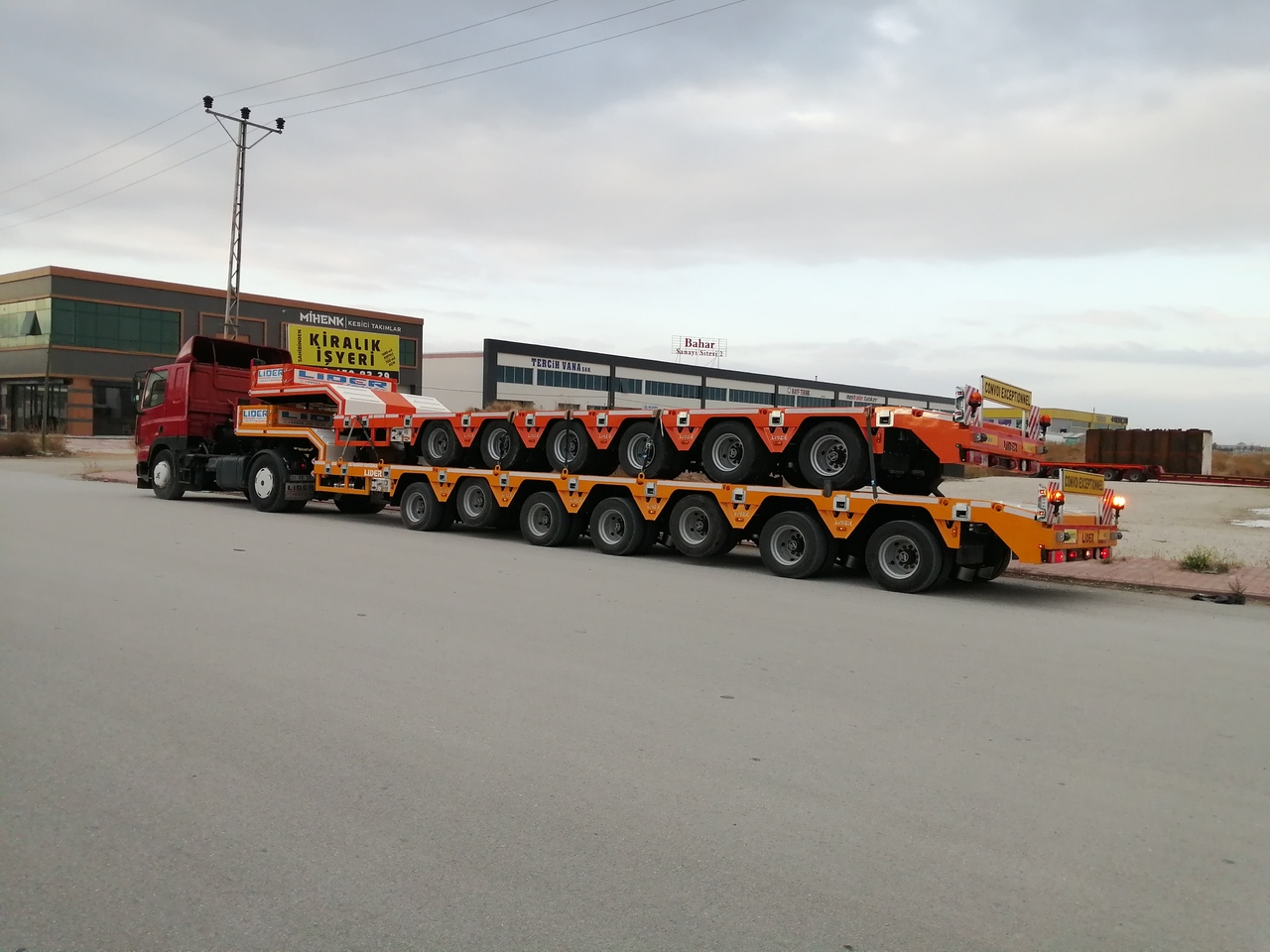 Uus Madal platvormpoolhaagis transporditavad ained rasketehnika LIDER 2024 YEAR NEW MODELS containeer flatbes semi TRAILER FOR SALE: pilt 13