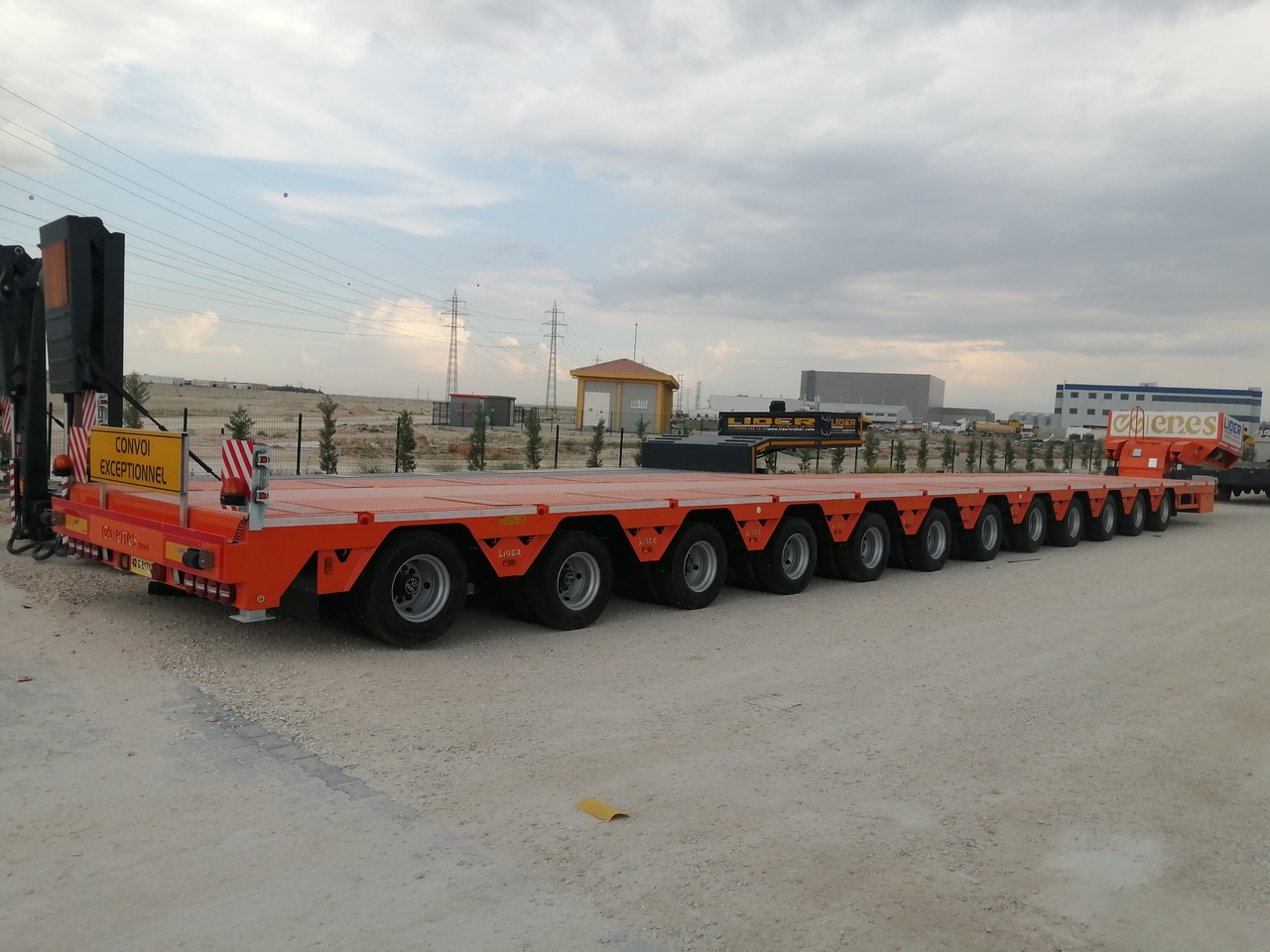 LIDER LIDER NEW 2025 MODEL Lowbed - Madal platvormpoolhaagis: pilt 3 LIDER LIDER NEW 2025 MODEL Lowbed - Madal platvormpoolhaagis: pilt 3