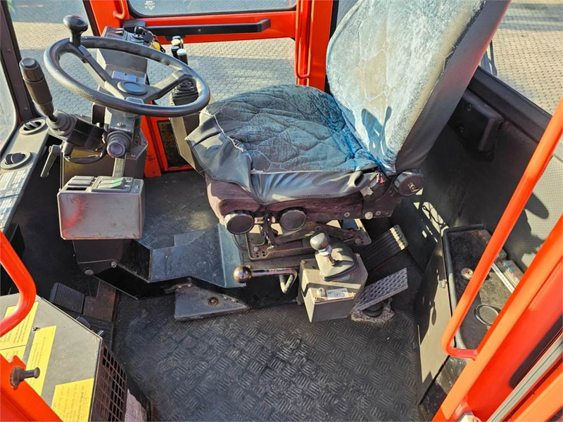 Kalmar DCB32 RoRo - Diiseltõstuk: pilt 1 Kalmar DCB32 RoRo - Diiseltõstuk: pilt 1