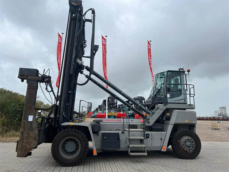Kalmar DCG80-45ES6 - Konteinerite käitleja: pilt 2 Kalmar DCG80-45ES6 - Konteinerite käitleja: pilt 2