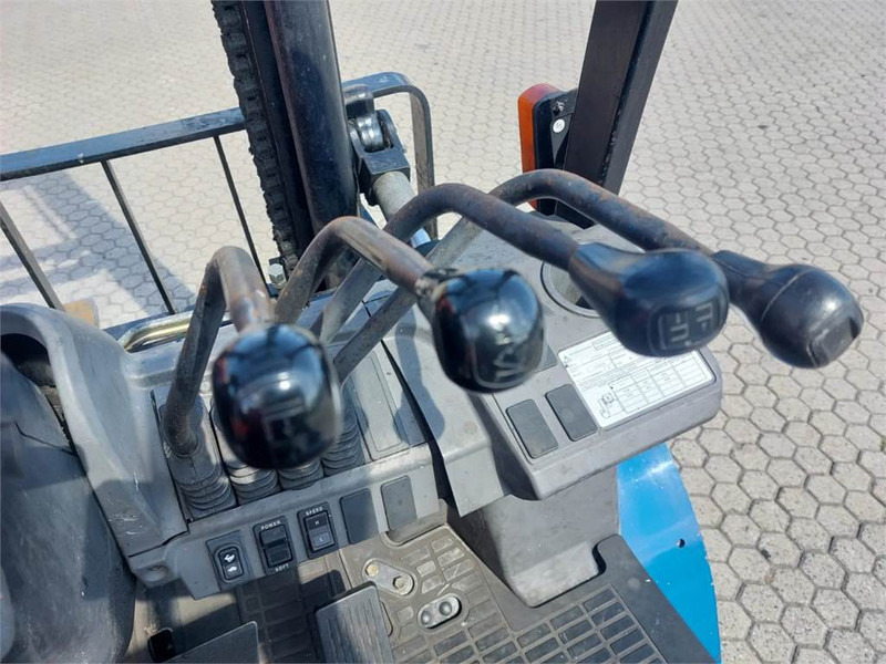 Mitsubishi FG50CN liising Mitsubishi FG50CN: pilt 17