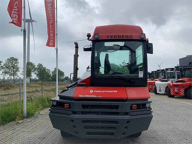 Terberg RT222 4x4 - Laotraktor: pilt 4 Terberg RT222 4x4 - Laotraktor: pilt 4