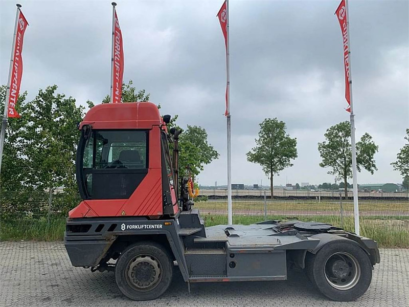 Terberg RT222 4x4 - Laotraktor: pilt 3 Terberg RT222 4x4 - Laotraktor: pilt 3