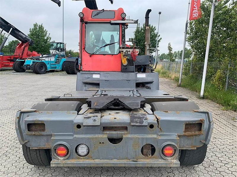 Terberg RT222 4x4 - Laotraktor: pilt 5 Terberg RT222 4x4 - Laotraktor: pilt 5