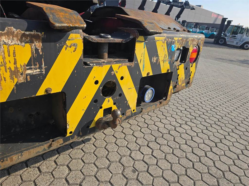 Laotraktor Terberg RT223 4x4: pilt 10