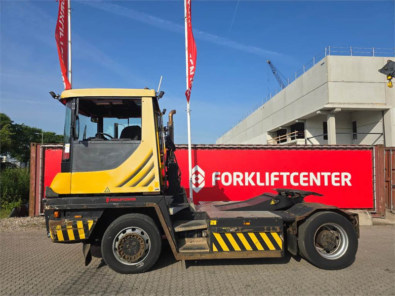 Terberg RT223 4x4 - Laotraktor: pilt 4 Terberg RT223 4x4 - Laotraktor: pilt 4