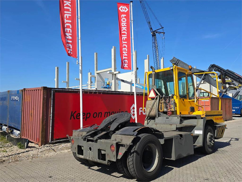 Laotraktor Terberg YT182: pilt 7