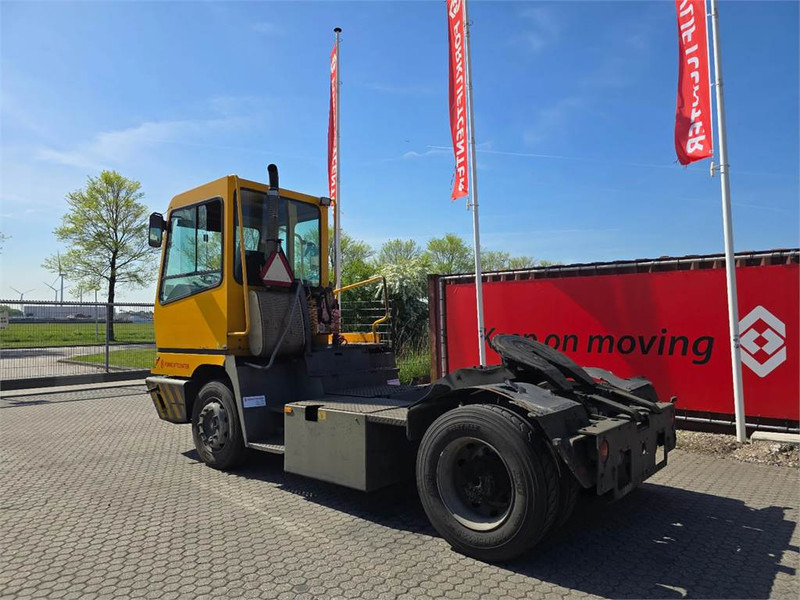 Laotraktor Terberg YT182: pilt 6