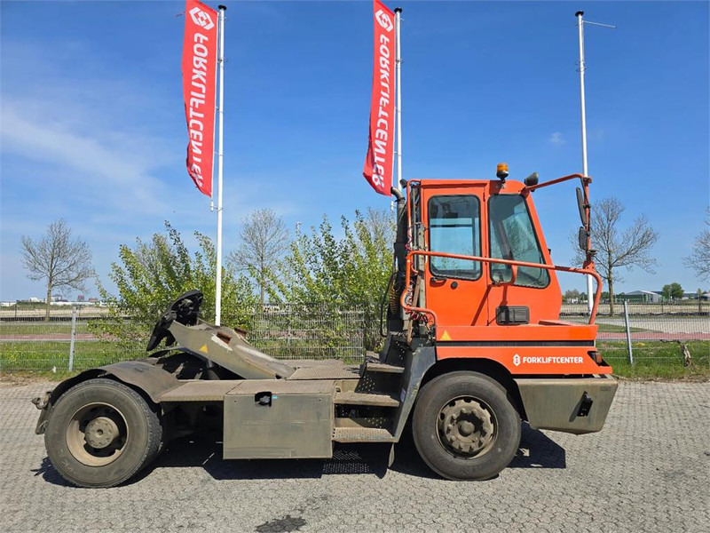 Terberg YT182 - Laotraktor: pilt 3 Terberg YT182 - Laotraktor: pilt 3