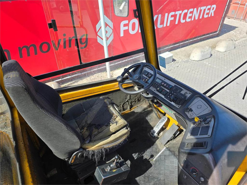 Laotraktor Terberg YT182: pilt 16