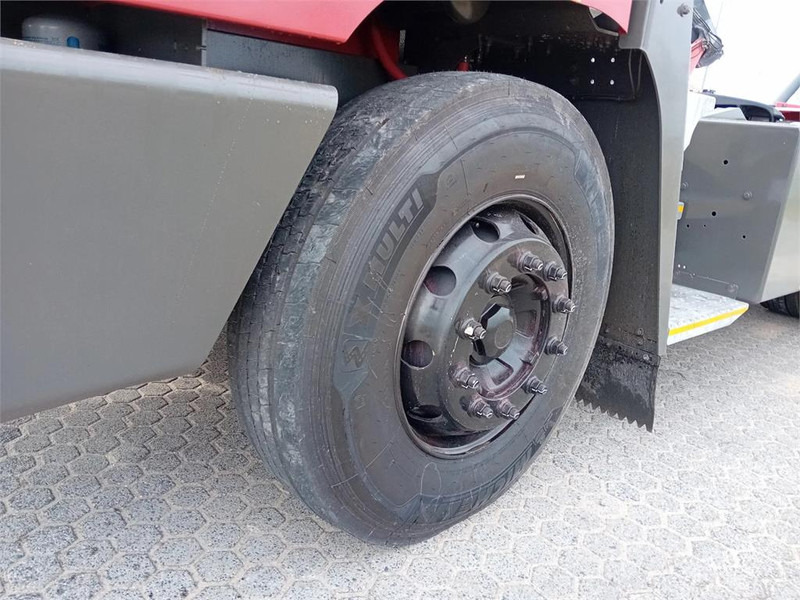 Terberg YT220 - Laotraktor: pilt 4 Terberg YT220 - Laotraktor: pilt 4