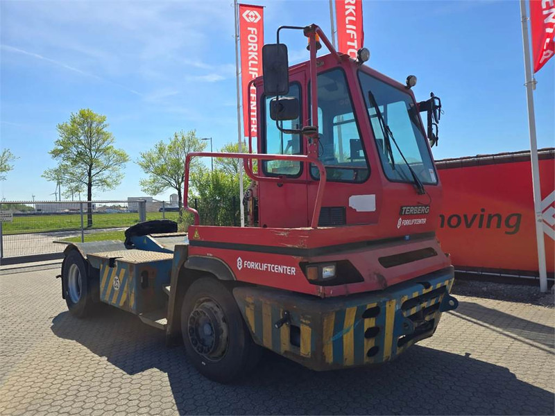 Terberg YT222 - Laotraktor: pilt 1 Terberg YT222 - Laotraktor: pilt 1
