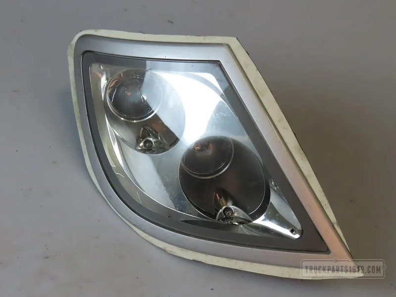 DAF 1784823 Lighting Skylight Re. - Udutuled - Veoauto: pilt 1 DAF 1784823 Lighting Skylight Re. - Udutuled - Veoauto: pilt 1