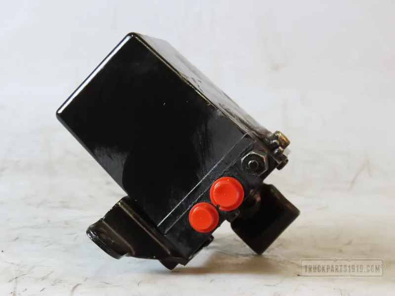 DAF 1914281 | Kantelpomp cabine - Hüdraulika - Veoauto: pilt 2 DAF 1914281 | Kantelpomp cabine - Hüdraulika - Veoauto: pilt 2