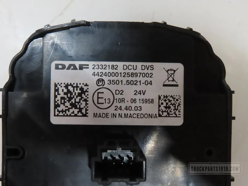DAF 2332182 Raamschakelaar Li. - Armatuurlaud - Veoauto: pilt 2 DAF 2332182 Raamschakelaar Li. - Armatuurlaud - Veoauto: pilt 2