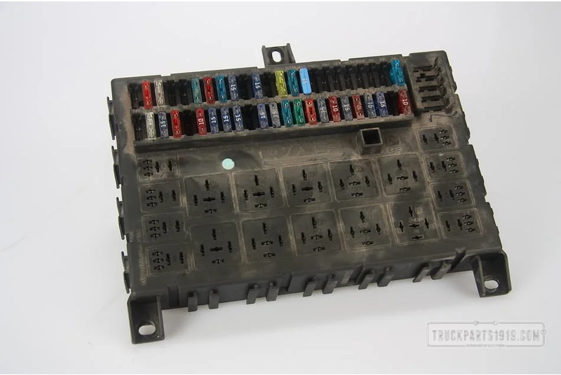 DAF Electrical System Zekeringen kast - Kaitse - Veoauto: pilt 1 DAF Electrical System Zekeringen kast - Kaitse - Veoauto: pilt 1