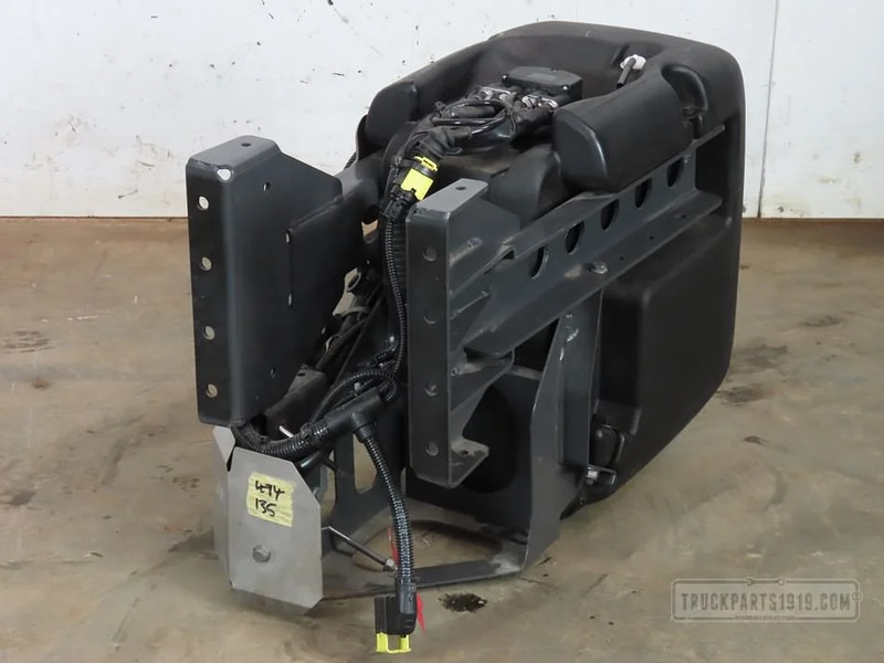 DAF Exhaust System AdBlue tank 25L DAF. - AdBlue paak - Veoauto: pilt 2 DAF Exhaust System AdBlue tank 25L DAF. - AdBlue paak - Veoauto: pilt 2