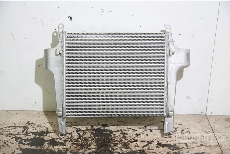 DAF LF Cooling System Intercooler DAF LF - Radiaator - Veoauto: pilt 2 DAF LF Cooling System Intercooler DAF LF - Radiaator - Veoauto: pilt 2