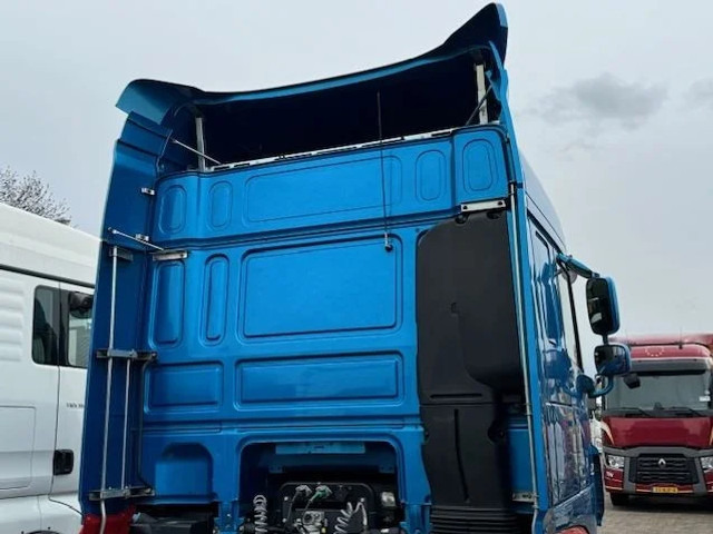 DAF XF 106 SpaceCab Cabine E6 - Kabiin ja interjöör - Veoauto: pilt 3 DAF XF 106 SpaceCab Cabine E6 - Kabiin ja interjöör - Veoauto: pilt 3