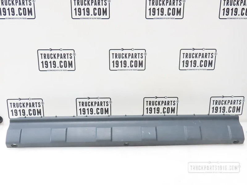 MAN 81.41614-0097 Bumper afdekking - Kaitseraud - Veoauto: pilt 1 MAN 81.41614-0097 Bumper afdekking - Kaitseraud - Veoauto: pilt 1