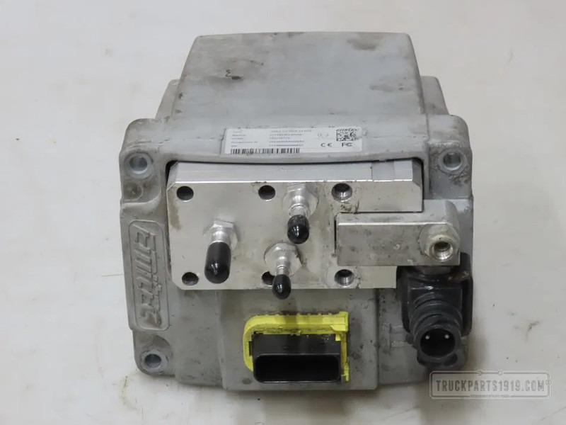 MAN 81154036146 AdBlue pomp - Väljalaskesüsteem - Veoauto: pilt 1 MAN 81154036146 AdBlue pomp - Väljalaskesüsteem - Veoauto: pilt 1