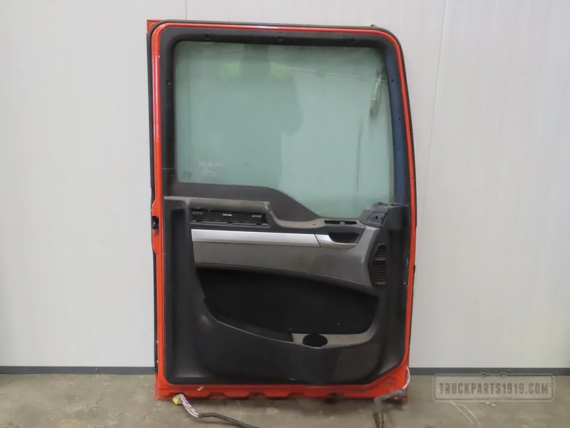 MAN Body & Chassis Parts Portier Li. TGX - Uks ja varuosad - Veoauto: pilt 2 MAN Body & Chassis Parts Portier Li. TGX - Uks ja varuosad - Veoauto: pilt 2