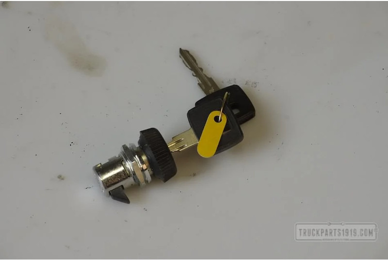 MAN Body & Chassis Parts Slot - Armatuurlaud - Veoauto: pilt 1 MAN Body & Chassis Parts Slot - Armatuurlaud - Veoauto: pilt 1