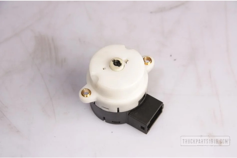 MAN Electrical System Contactslot schakelaar - Armatuurlaud - Veoauto: pilt 1 MAN Electrical System Contactslot schakelaar - Armatuurlaud - Veoauto: pilt 1