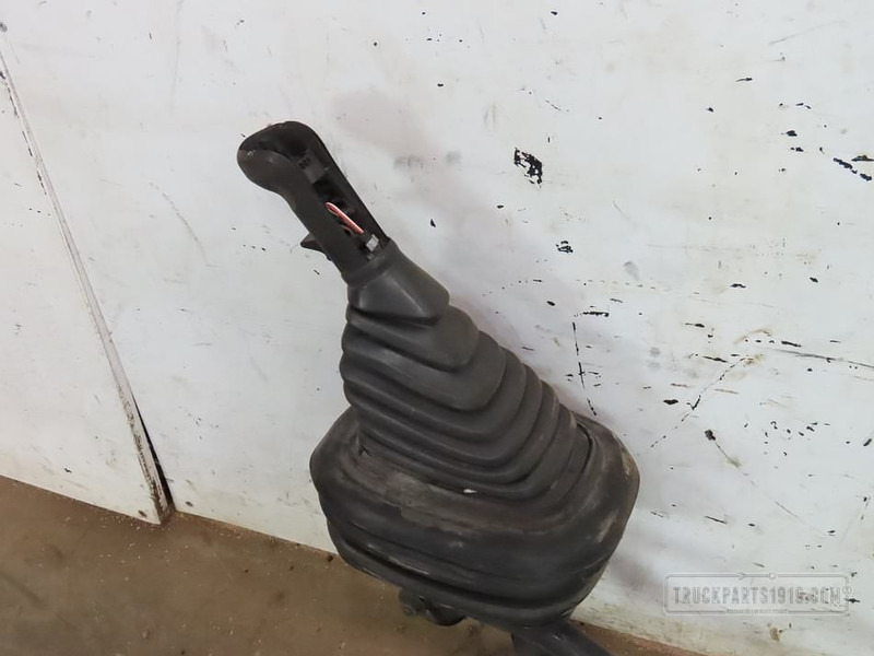 MAN Gearbox & Clutch Parts Versnellingspook MAN TGM - Käigukast - Veoauto: pilt 2 MAN Gearbox & Clutch Parts Versnellingspook MAN TGM - Käigukast - Veoauto: pilt 2